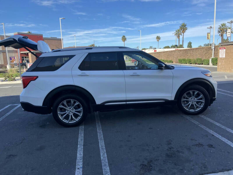 2022 Ford Explorer